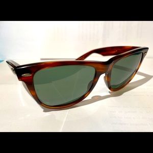 Vintage B&L Ray-Ban Wayfarer II - Unisex